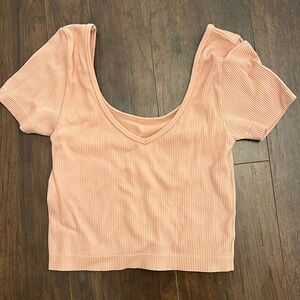 cropped v-neck light pink tight top